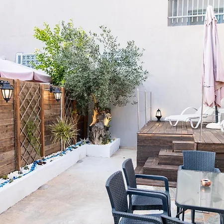 9-4 Private * Kos By