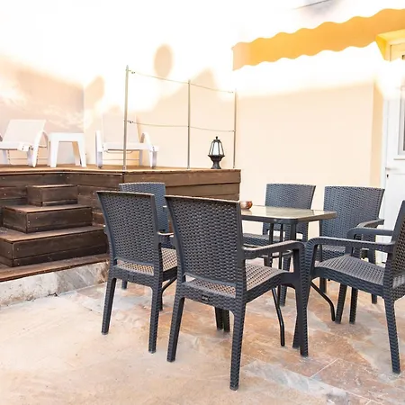 9-4 Private Holiday home *