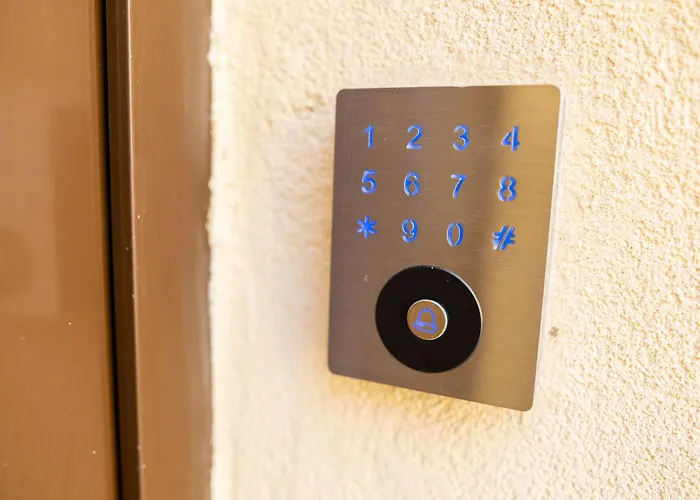 9-4 Private Kos Town